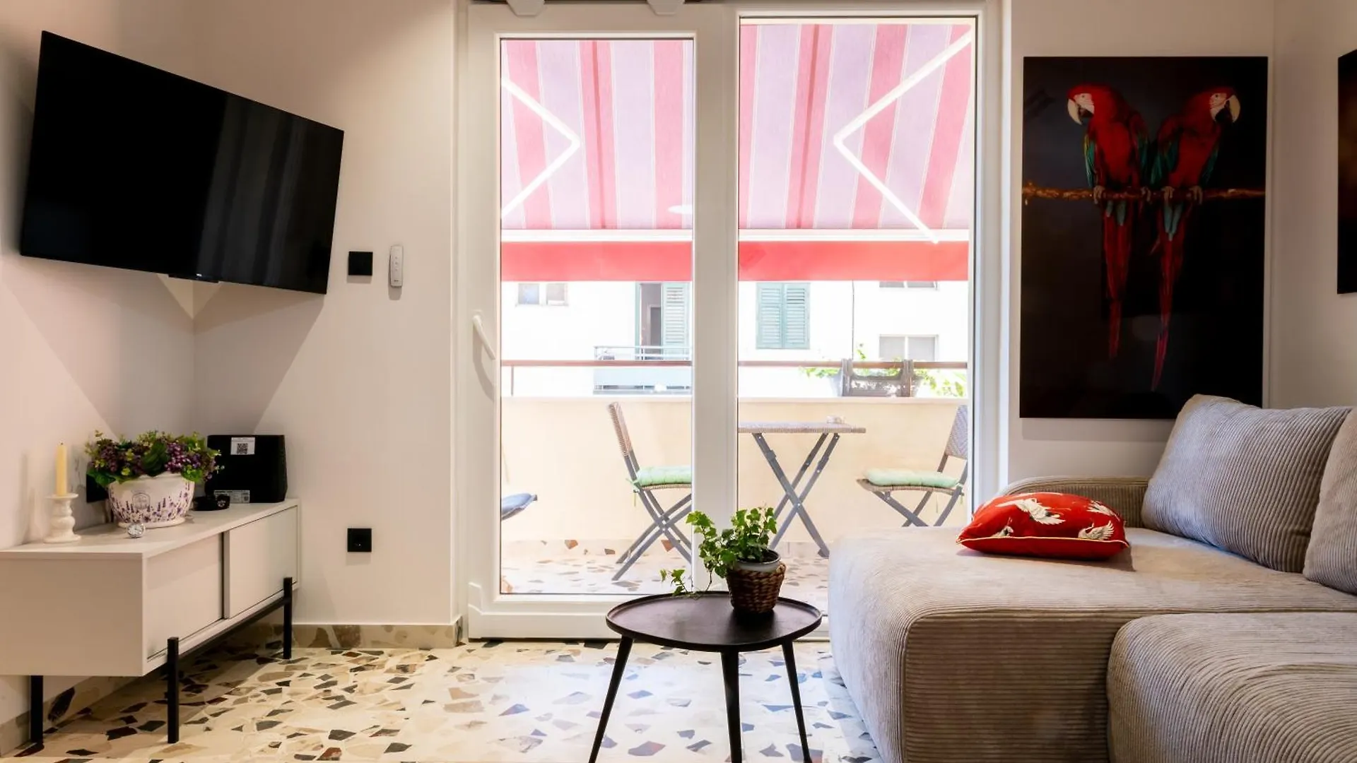 Apartment City And Beach Luxury Residence Split